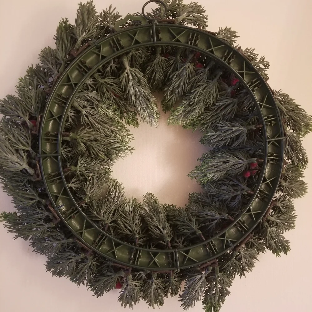 New Frosted Berry Fern Wreath